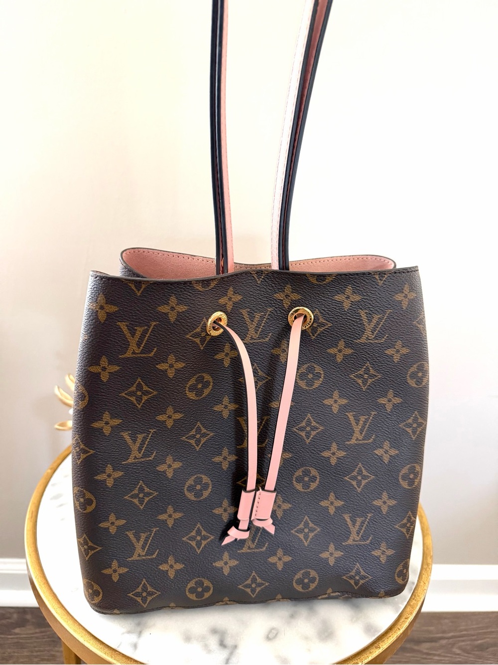 Louis Vuitton Monogram Neonoe MM Rose Poudre from France 🇫🇷 Authentic 💯